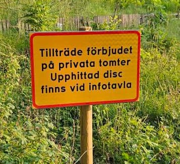 Det är förbjudet att gå in i trädgårdar