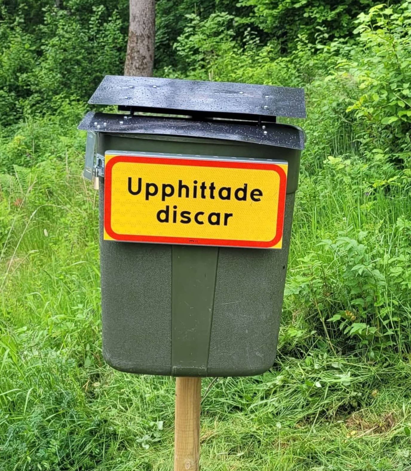 Ny låda för upphittade discar